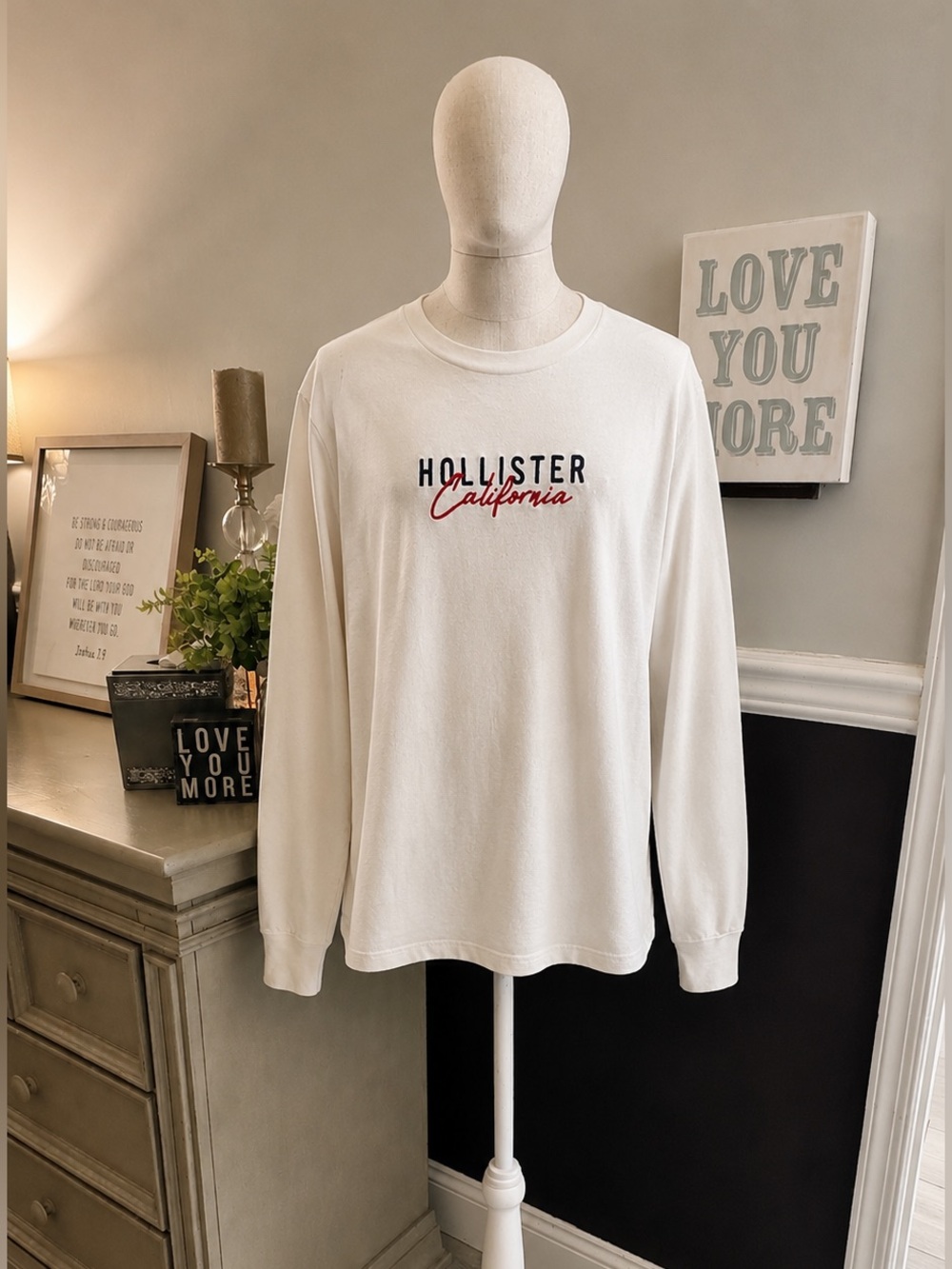 Hollister Men’s California Long Sleeve Tee XS